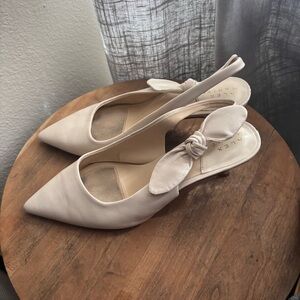 Alex Marie Cream Knot-Detail Pointed Slingbacks